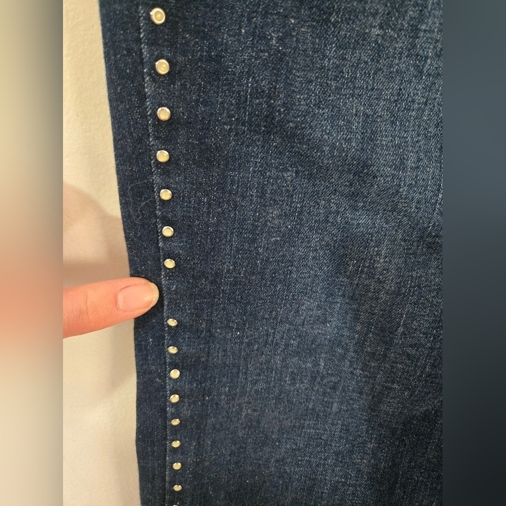 Levi's Women's Classic Mid Rise Studded Skinny Jeans Size 14 - Picture 4 of 9